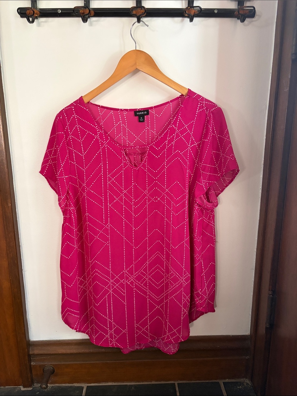 torrid Hot Pink Geometric Dot-Print Short Sleeve Blouse